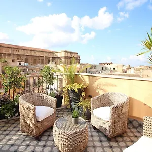 Panto - Rooftop Boutique Bed & Breakfast